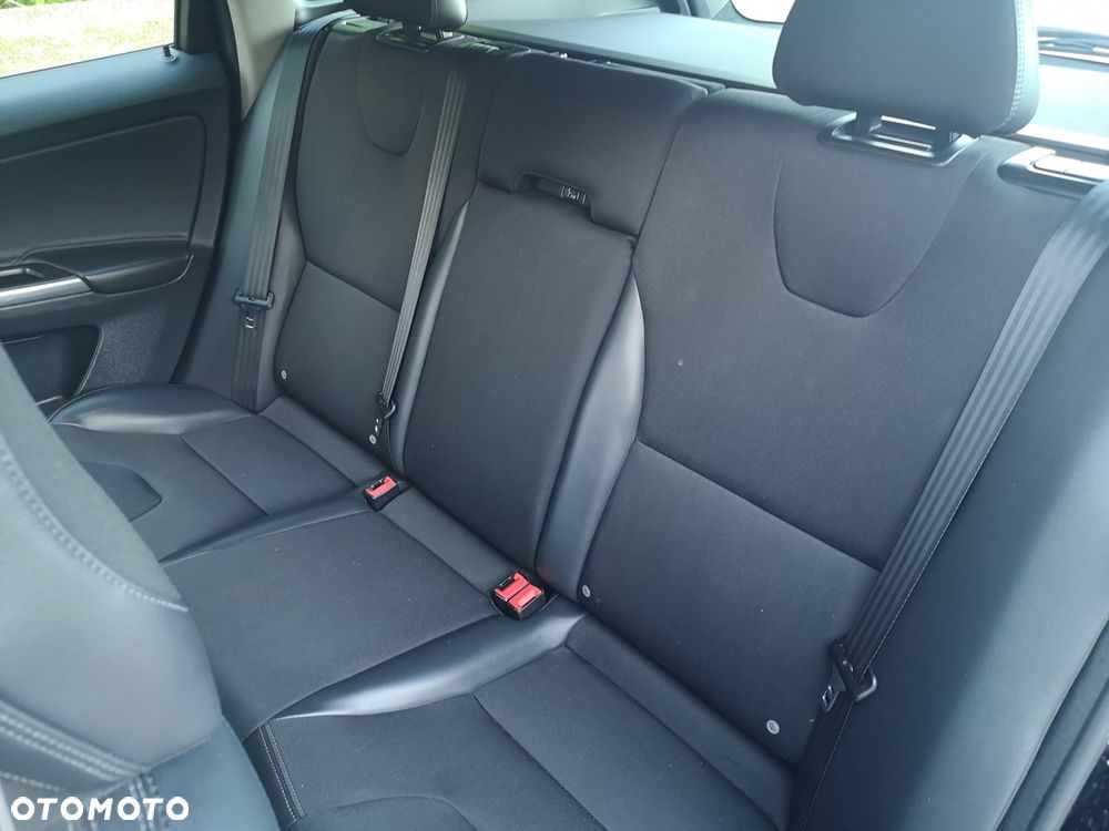Volvo XC 60 - 11