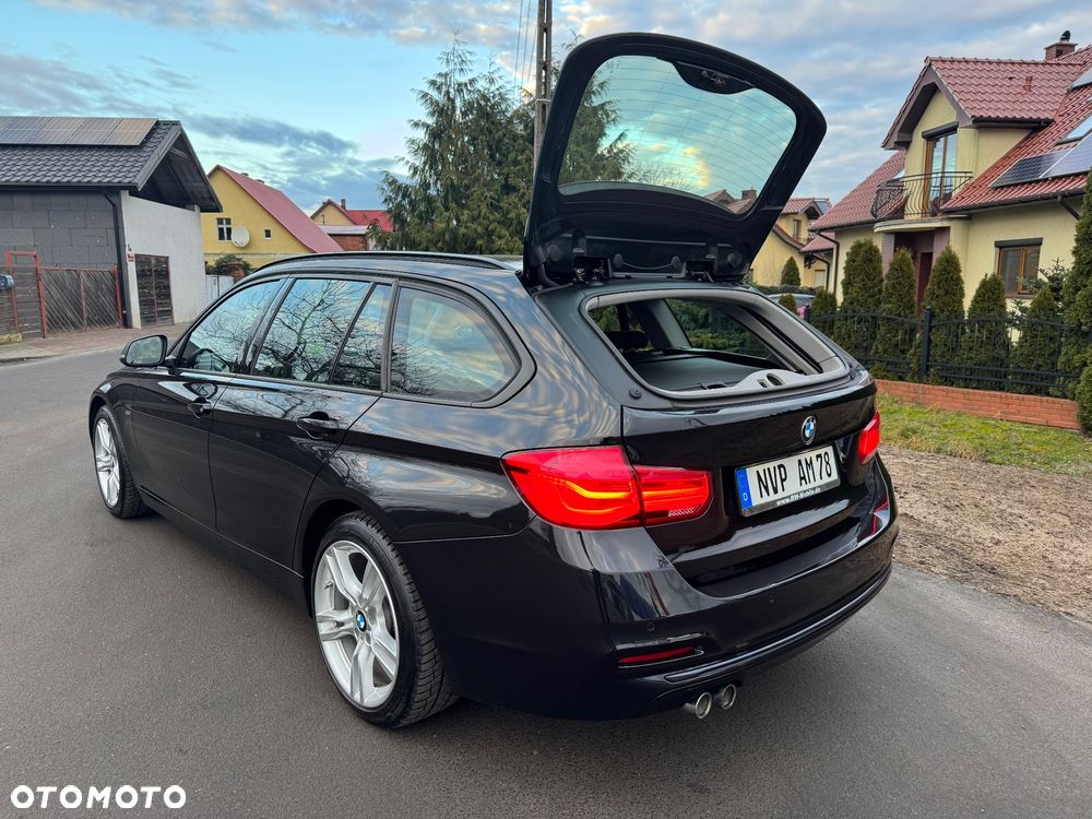 BMW Seria 3 320d Sport Line - 13
