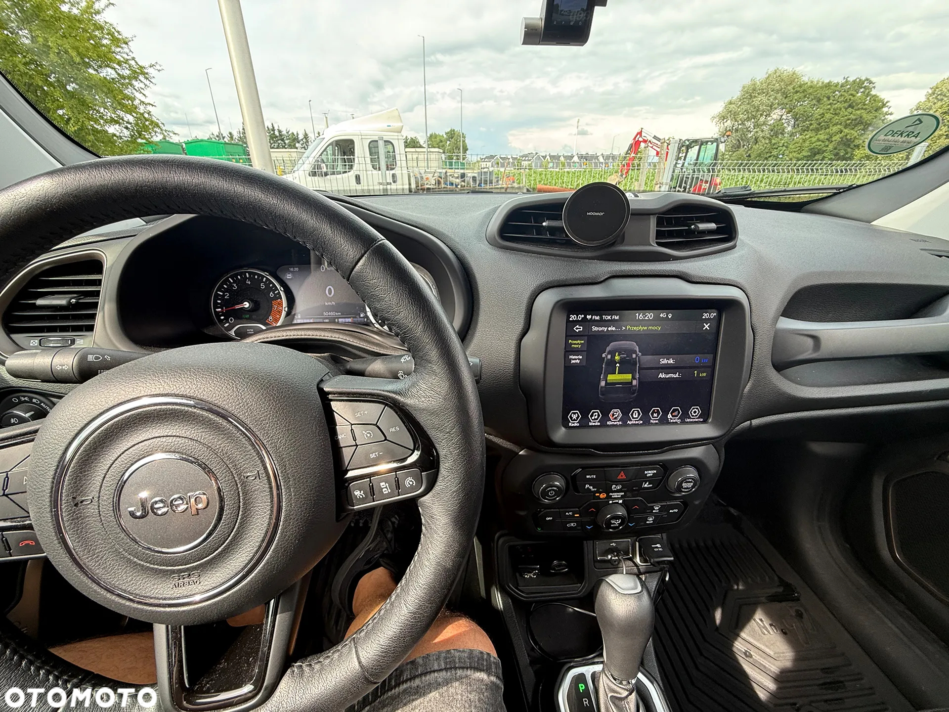 Jeep Renegade 1.5 T4 mHEV Upland FWD S&S DCT - 14