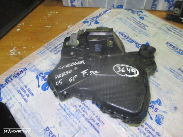 Fecho FEC3649 TOYOTA COROLLA 2 VERSO FASE 1 2006 2.2D4D 136CV 5P CINZENTO FD 2 PINOS TOYOTA COROLLA VERSO 2005 2.0 D4d 115Cv 5P CINZA Fd 2 PINOS - 1