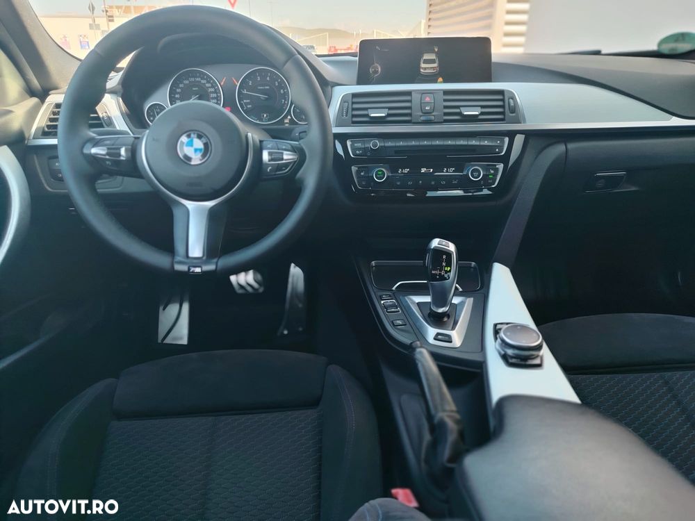 BMW Seria 3 330e iPerformance M Sport - 17