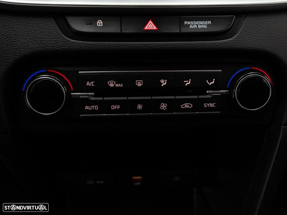 Kia Ceed 1.0 T-GDI Urban - 16