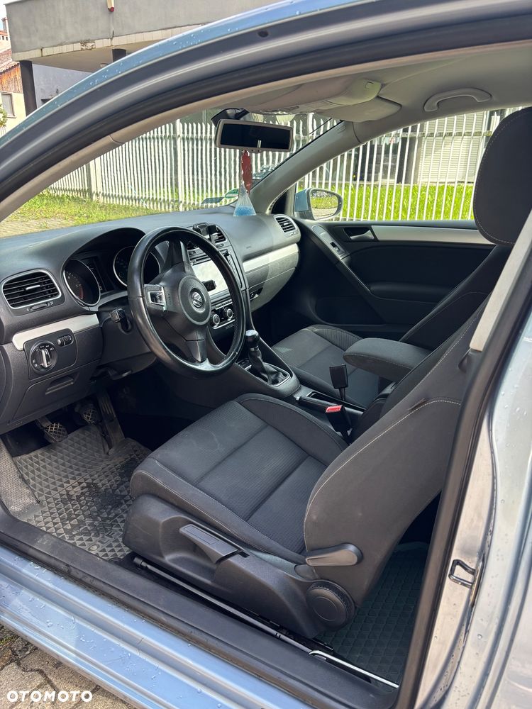 Volkswagen Golf 1.6 TDI Comfortline - 4