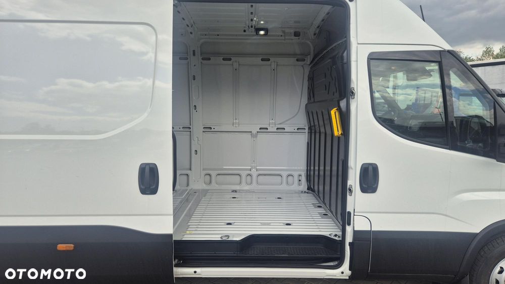 Iveco Najlepsza Cena , Hi-Matic - 12