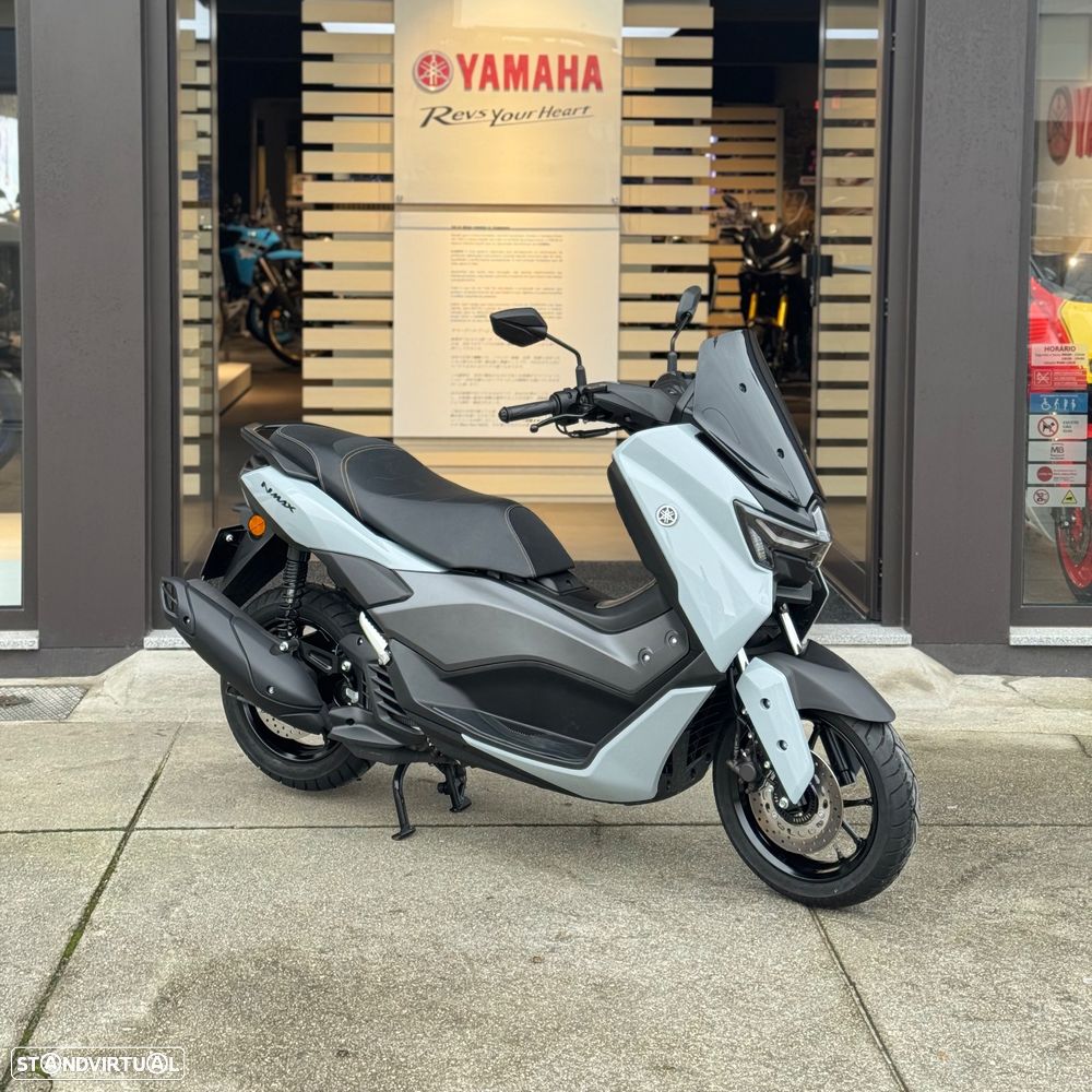 Yamaha NMAX Tech Max - 1