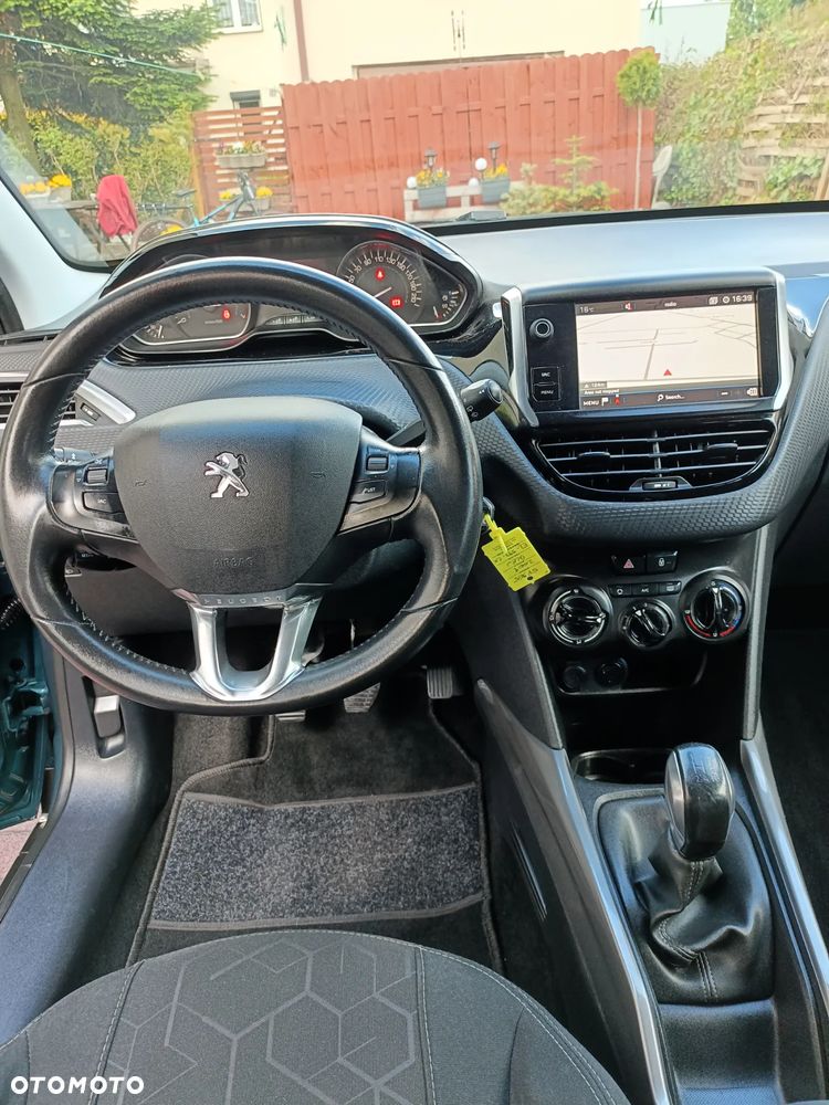 Peugeot 2008 PureTech 82 Style - 14