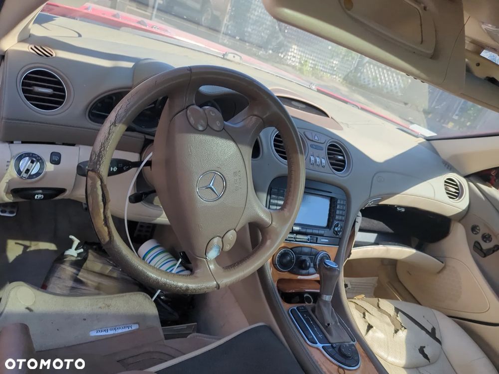 Mercedes-Benz SL - 15