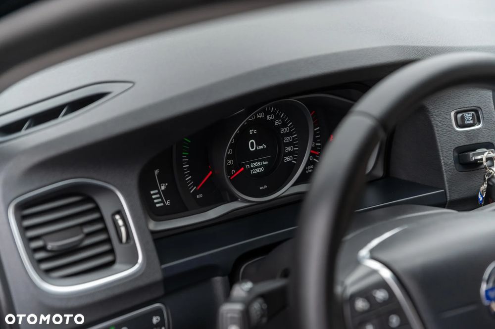 Volvo S60 D2 Momentum - 31