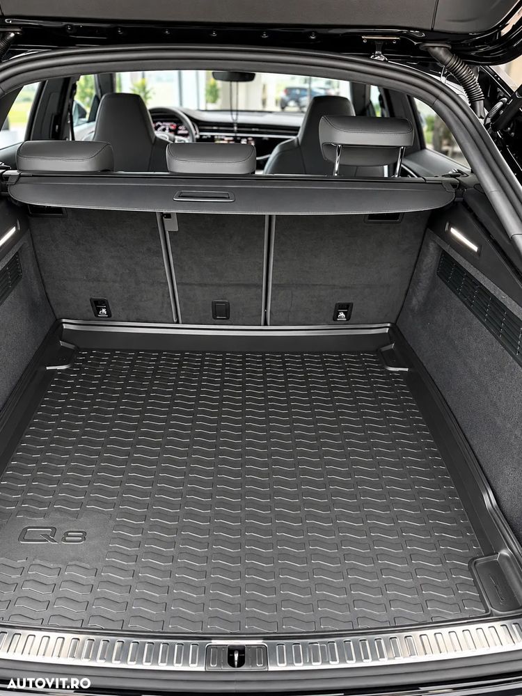 Audi Q8 - 12