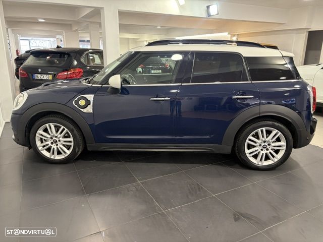 MINI Countryman Cooper SE ALL4 Auto - 29