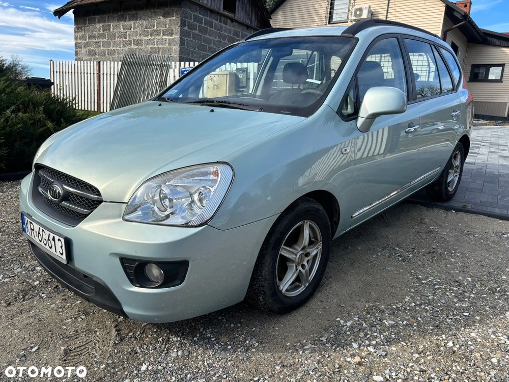 Kia Carens 2.0 CRDi Tour - 2