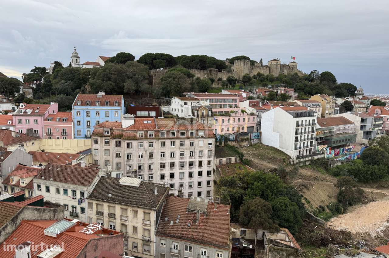 T2 com Vista Panorâmica sobre Lisboa | Graça - Grande imagem: 3/36