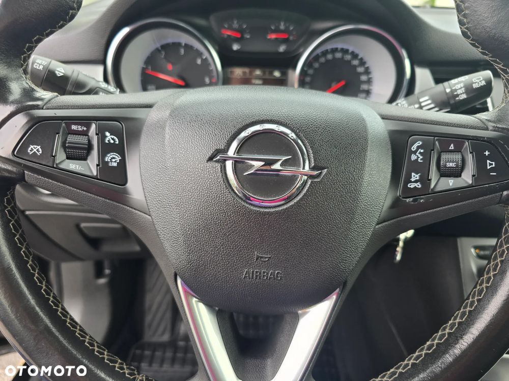 Opel Astra 1.6 CDTI Enjoy S&S - 11