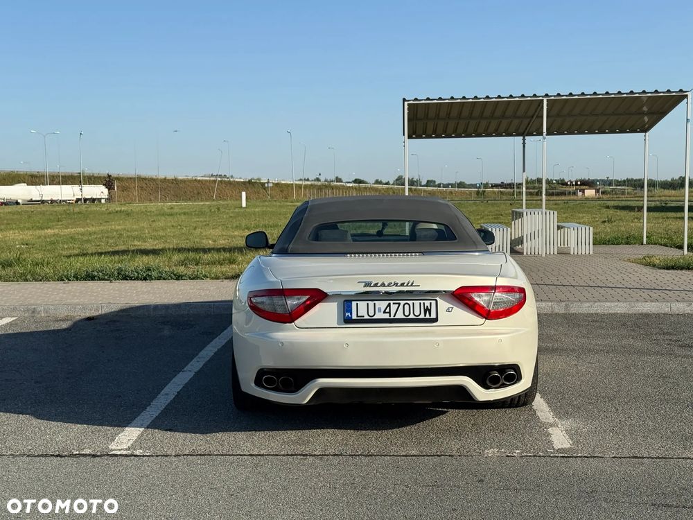 Maserati GranCabrio - 6