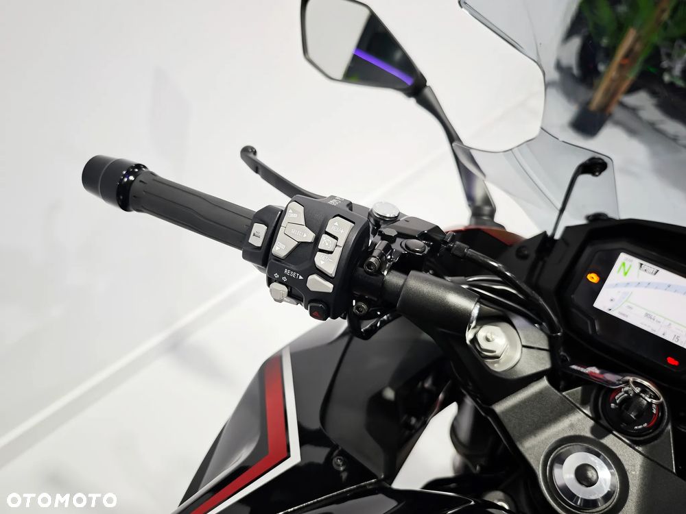 Kawasaki Ninja 1000 SX - 20