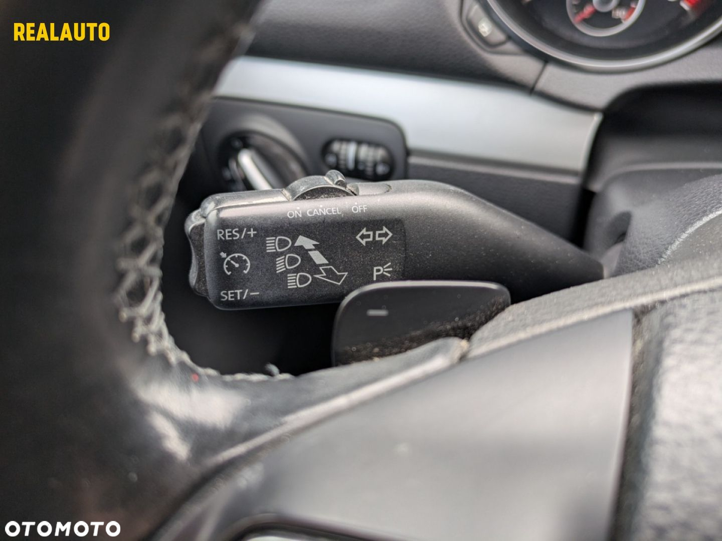 Volkswagen Golf - 9