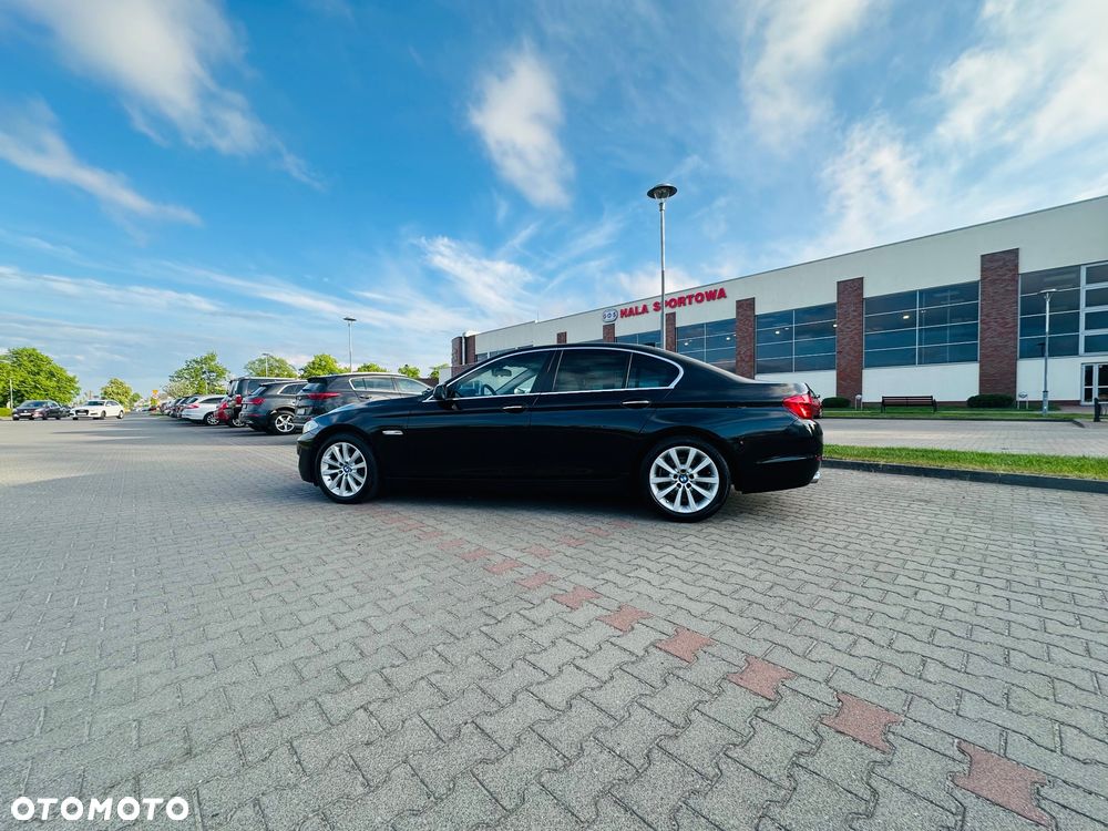 BMW Seria 5 525d - 5