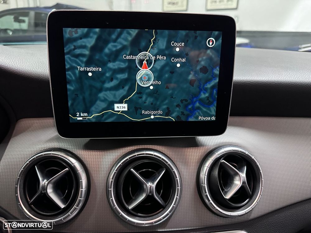 Mercedes-Benz CLA 180 d Shooting Brake Urban - 11