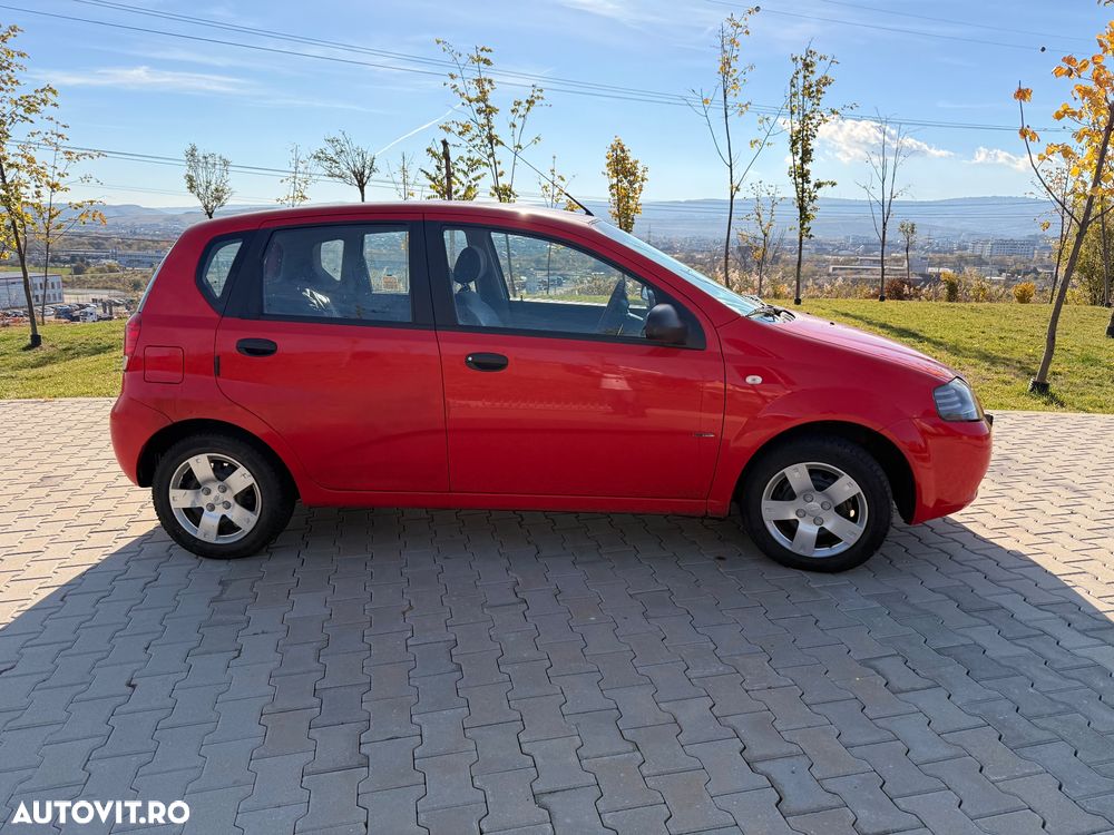 Chevrolet Aveo - 4