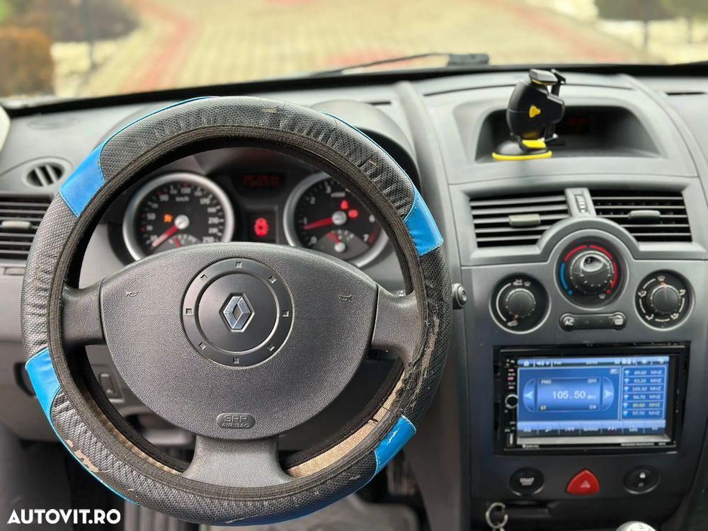 Renault Megane II Estate 1.6 Pack Authentique - 25