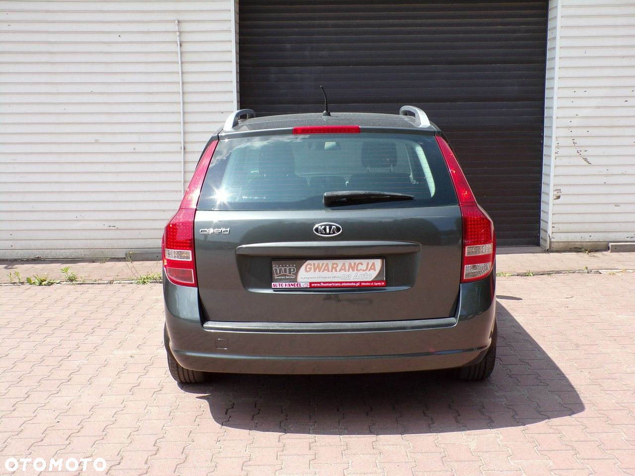 Kia Ceed - 12