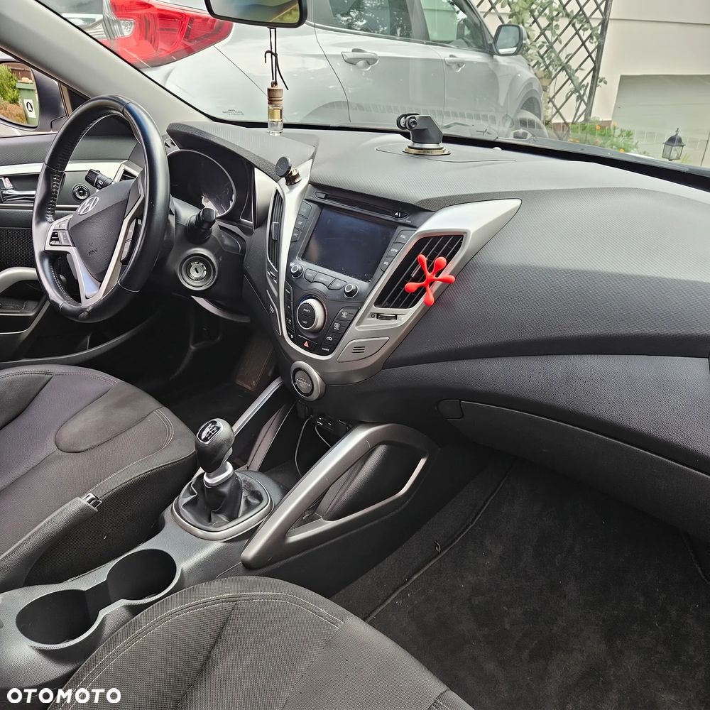 Hyundai Veloster 1.6 GDI Comfort - 6