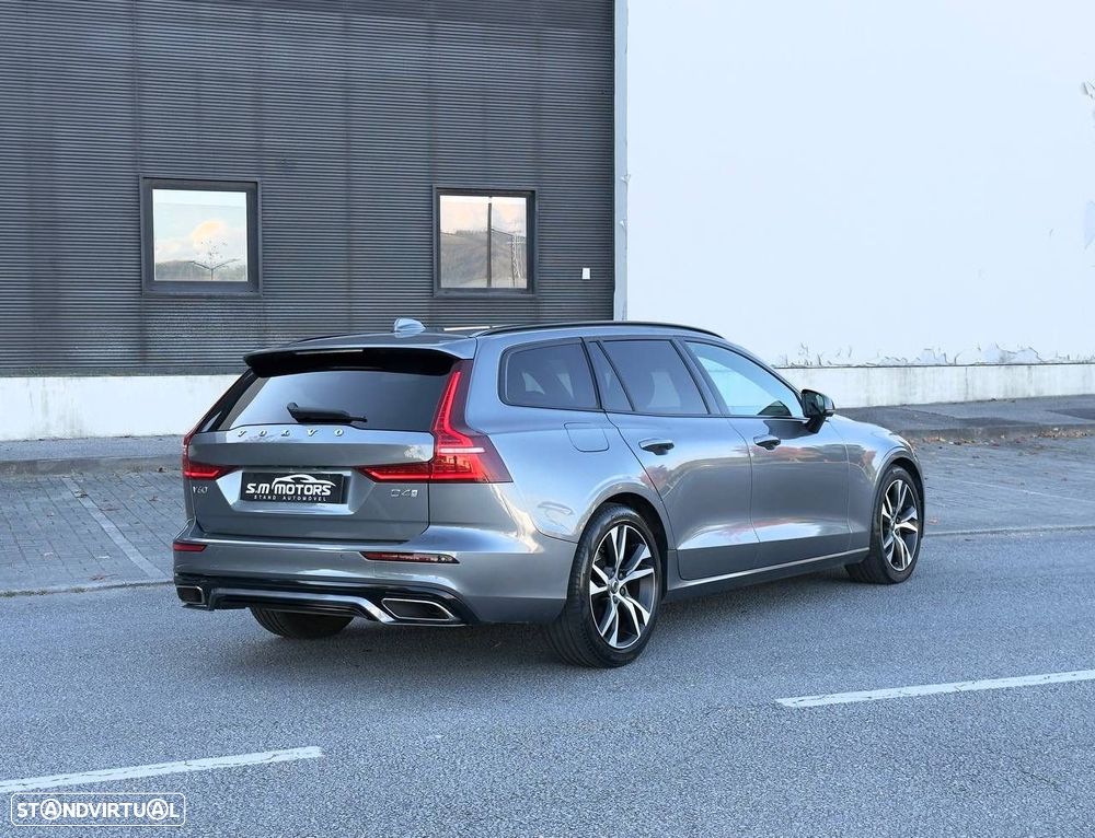 Volvo V60 2.0 D4 R-Design Geartronic - 4