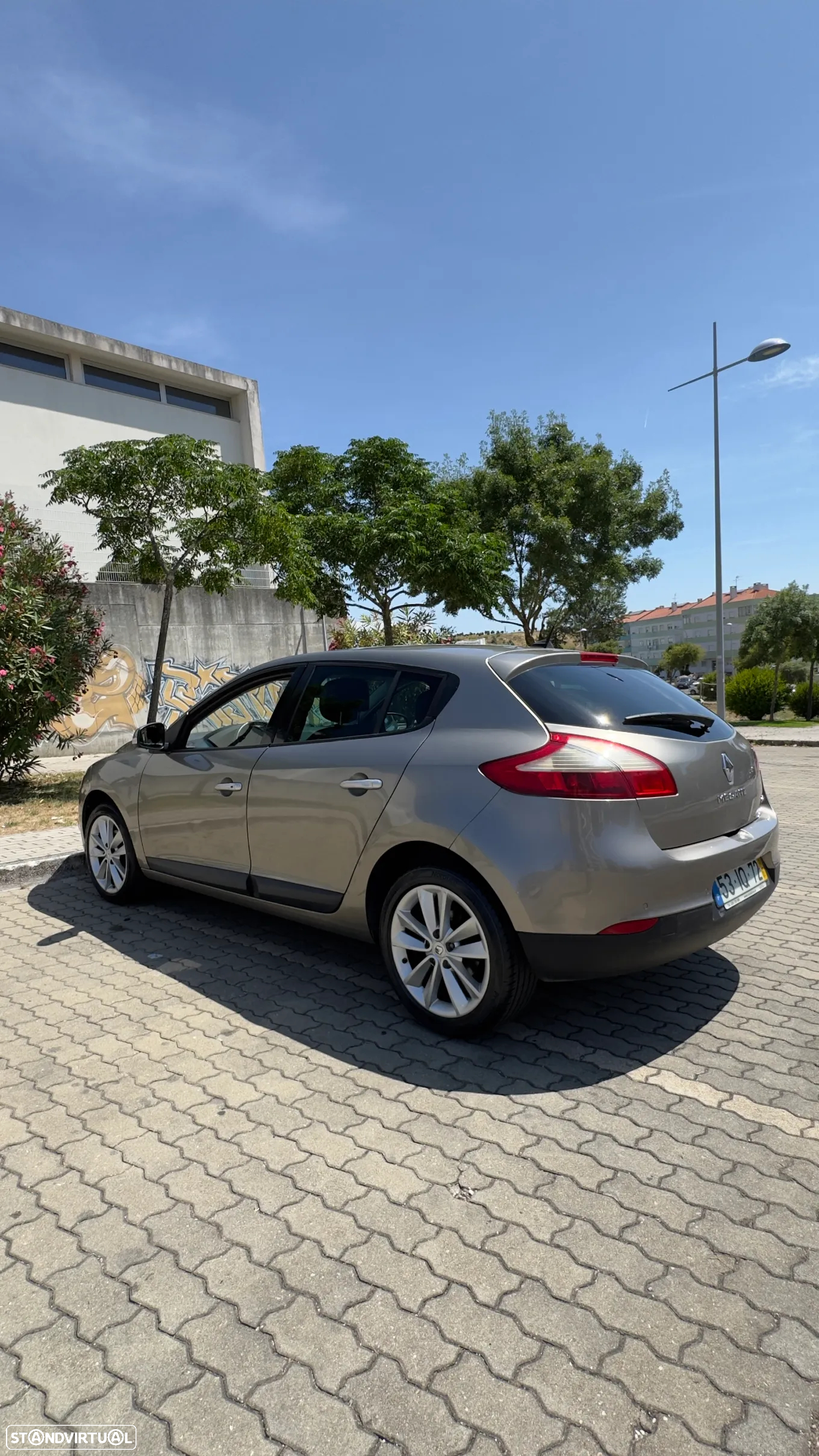 Renault Mégane 1.5 dCi Dynamique - 4
