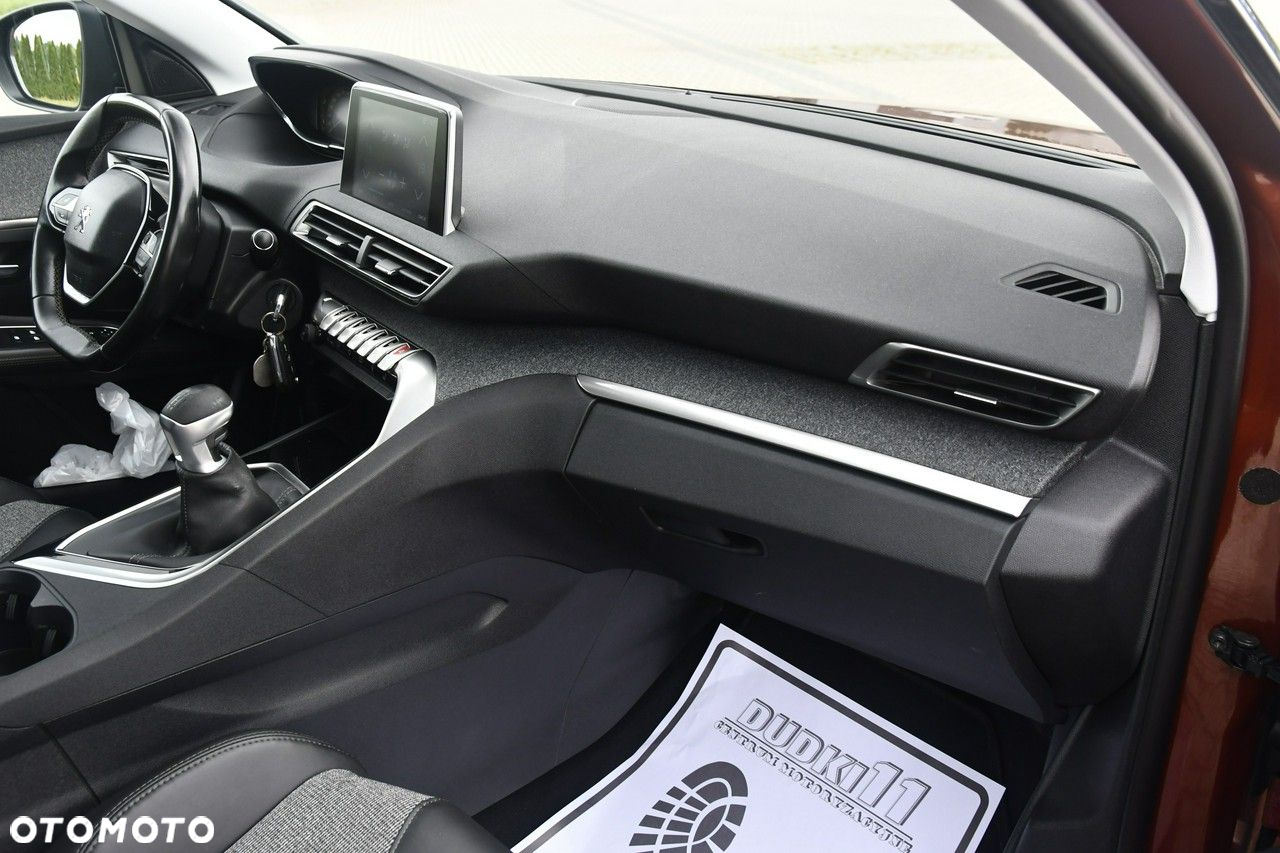 Peugeot 3008 - 25