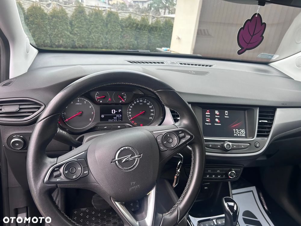 Opel Crossland X 1.2 T Enjoy S&S - 9
