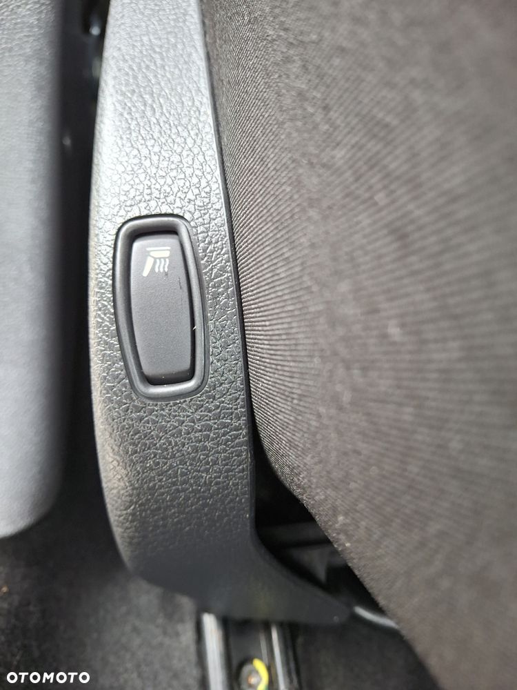 Dacia Duster dCi 90 FAP 4x2 Ambiance - 30