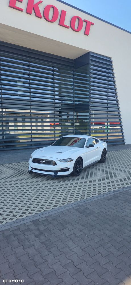 Ford Mustang - 16