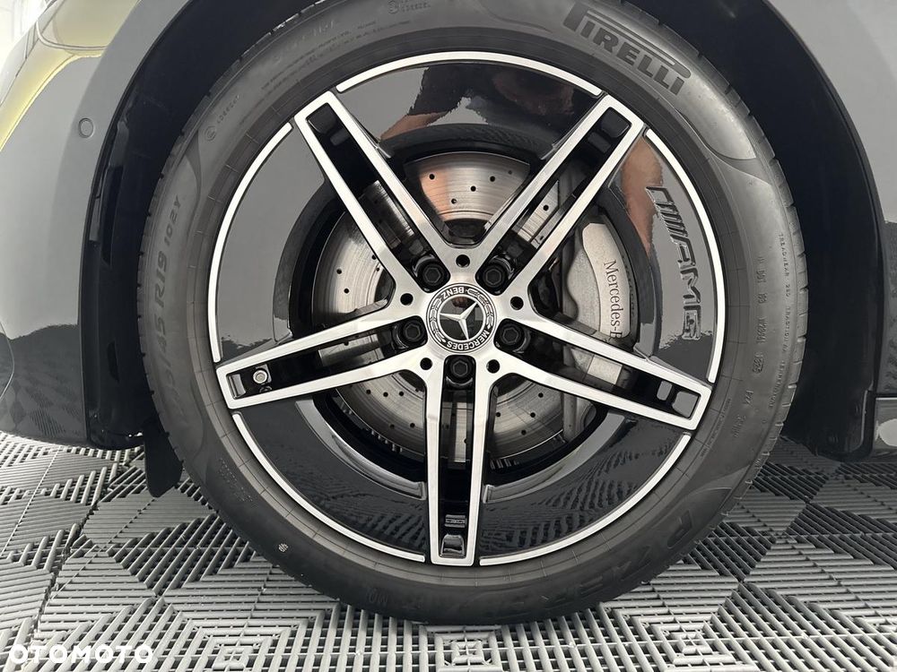 Mercedes-Benz Klasa E 220 d 4Matic 9G-TRONIC Edition AMG Line - 10