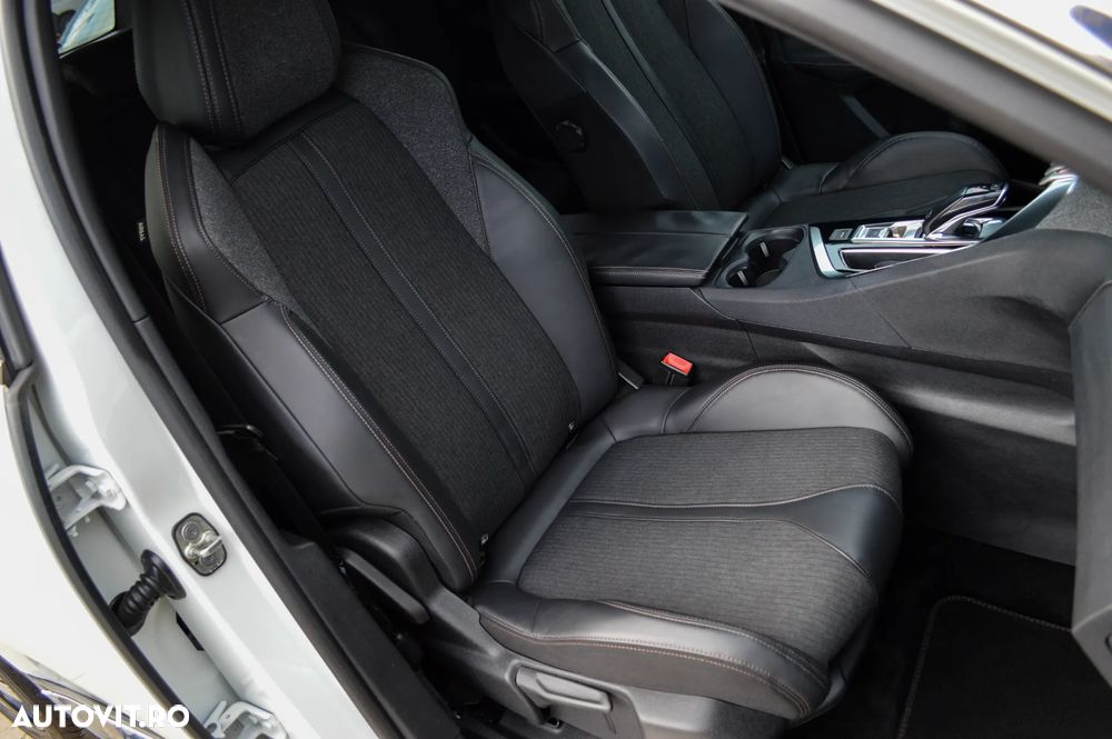 Peugeot 3008 1.6 BlueHDI S&S EAT6 GT-Line - 34