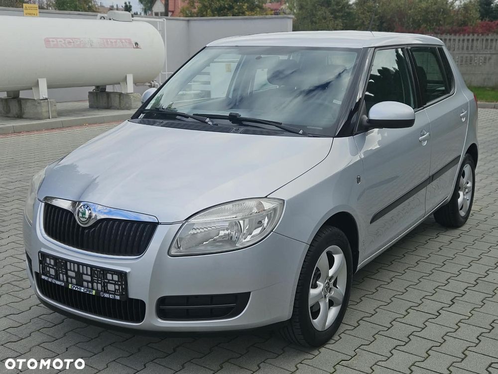 Skoda Fabia 1.6 16V Ambiente - 9