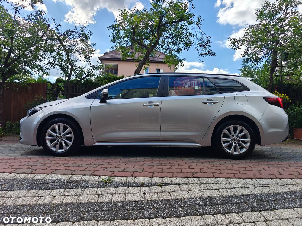 Toyota Corolla 1.8 Hybrid Comfort - 8