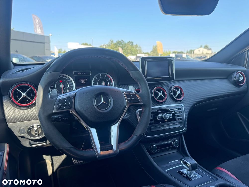 Mercedes-Benz Klasa A 45 AMG 4Matic AMG Speedshift 7G-DCT - 16