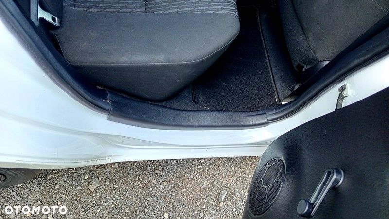 Toyota Yaris 1.0 VVT-i Life - 13