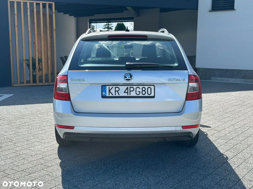 Skoda Octavia 2.0 TDI SCR Ambition - 10