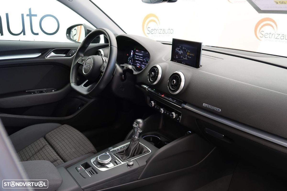 Audi A3 Sportback e-tron 1.4 TFSI Sport S tronic - 9
