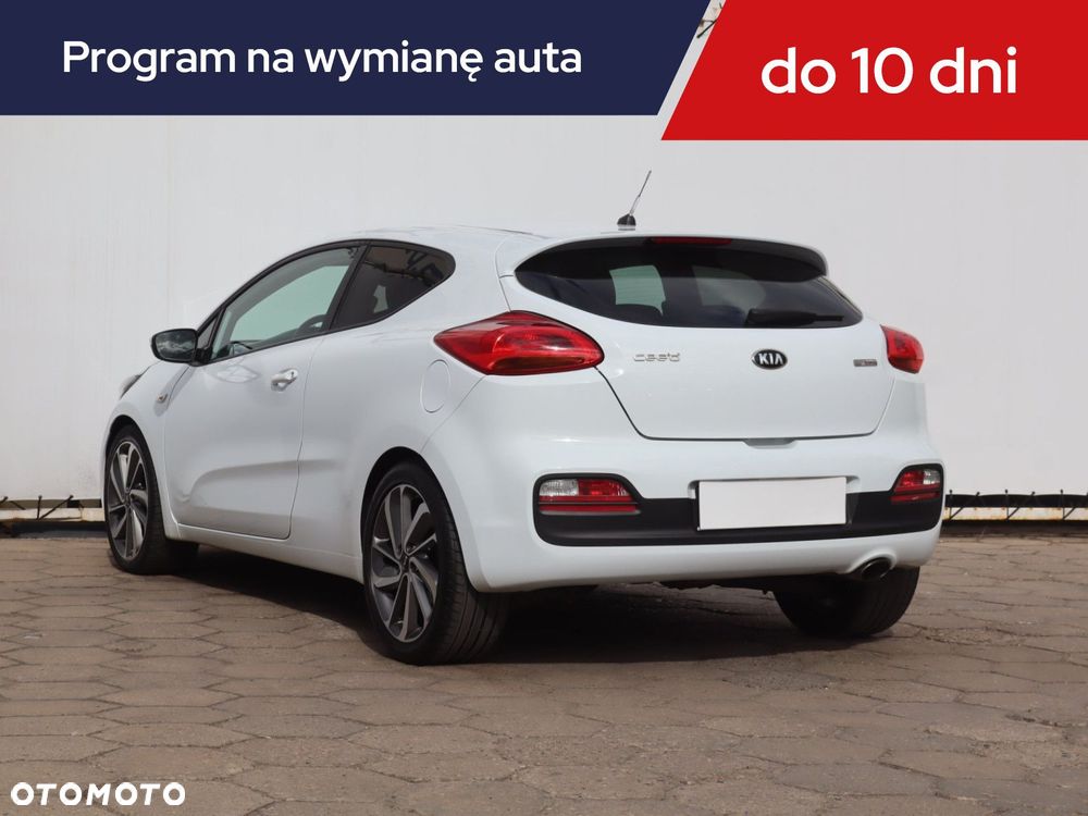 Kia Ceed - 6
