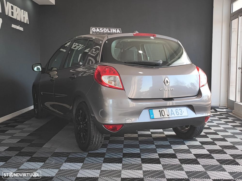 Renault Clio 1.2 16V Dynamique S - 13