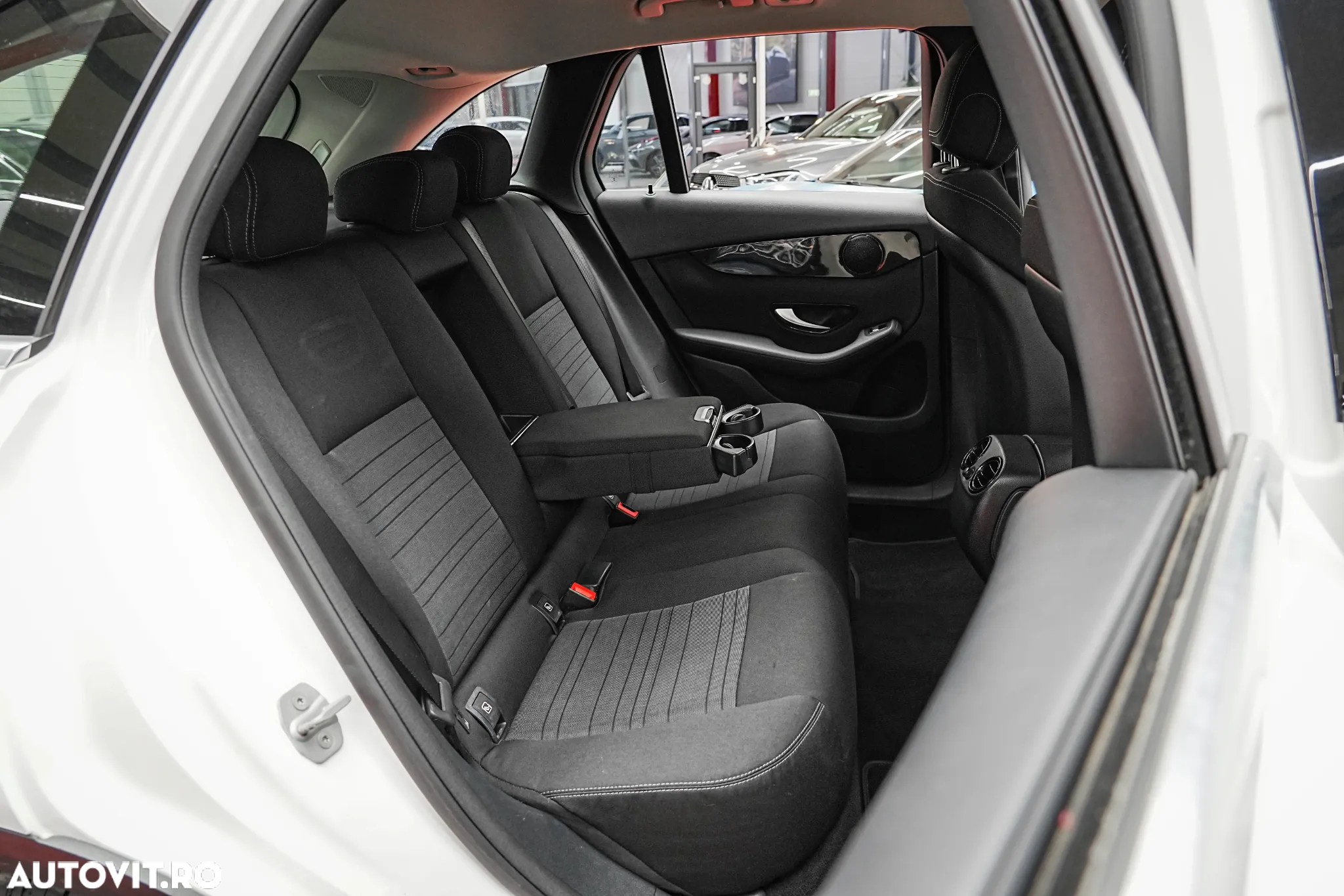 Mercedes-Benz GLC 220 d 4MATIC - 10