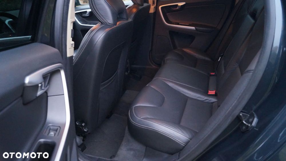 Volvo XC 60 - 11
