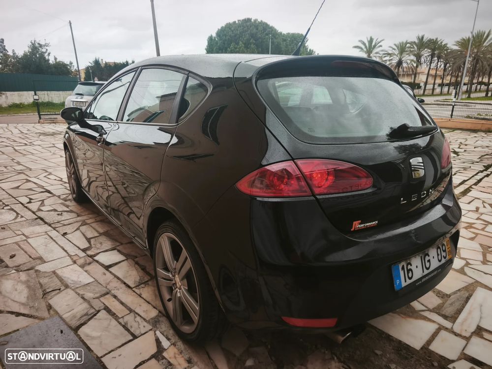 SEAT Leon 2.0 TDI DPF FR - 5