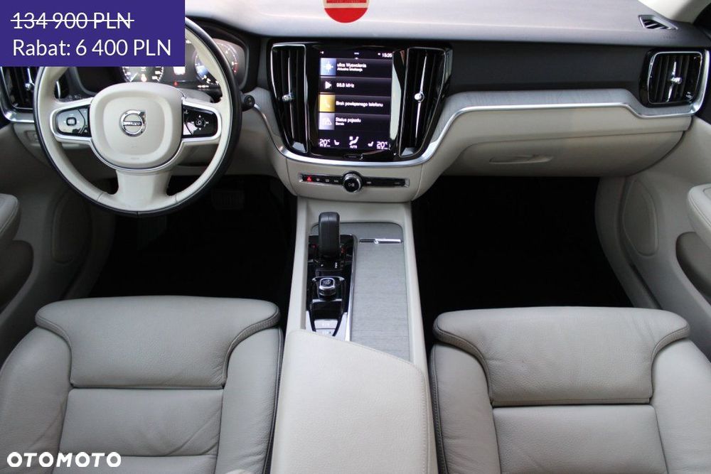 Volvo V60 Cross Country - 19