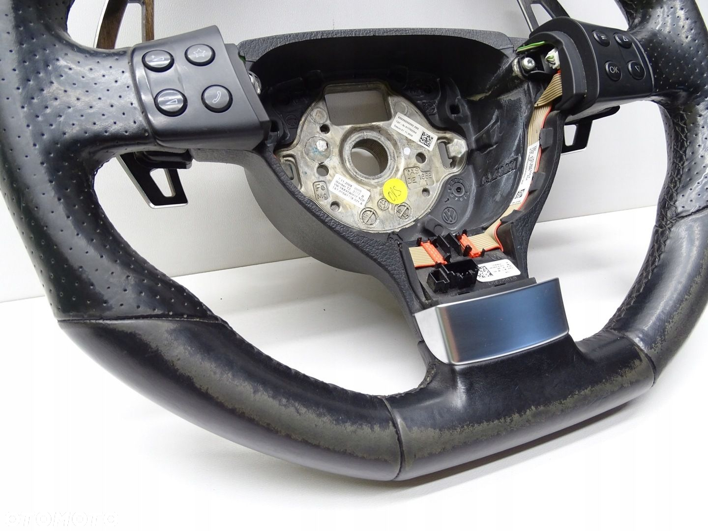 KIEROWNICA VW SCIROCCO III 1K8 SKÓRA PIKOWANA ŚCIĘTA ŁOPATKI DSG 1K8419091F - 4