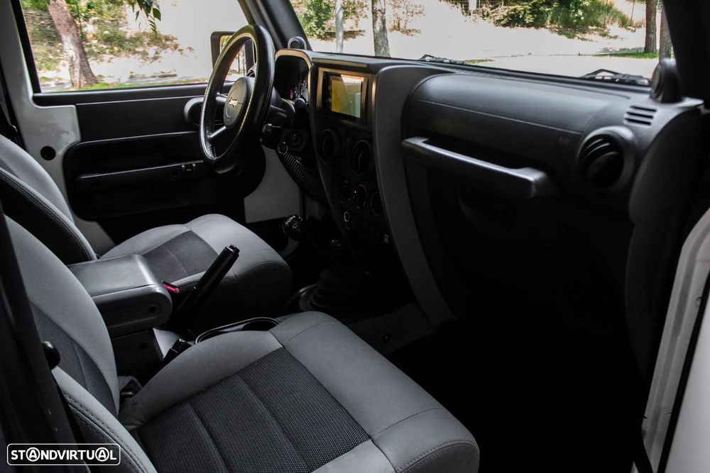 Jeep Wrangler 2.8 CRD MTX Sport - 23