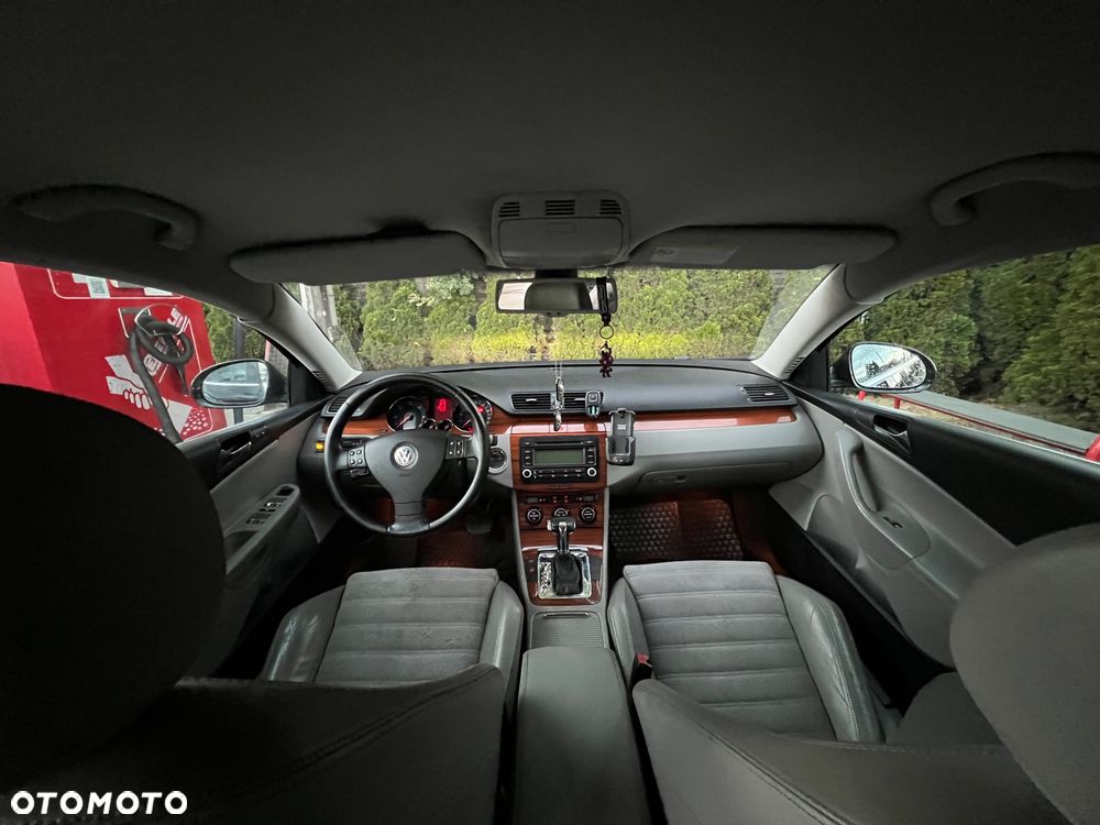 Volkswagen Passat 2.0 TDI Highline DSG - 17
