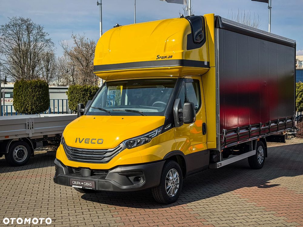 Iveco Daily 35S18HA8 3.0 Diesel 180 KM AT8 ZF Plandeka z kabiną sypialną! GSC Zabudowy! - 4